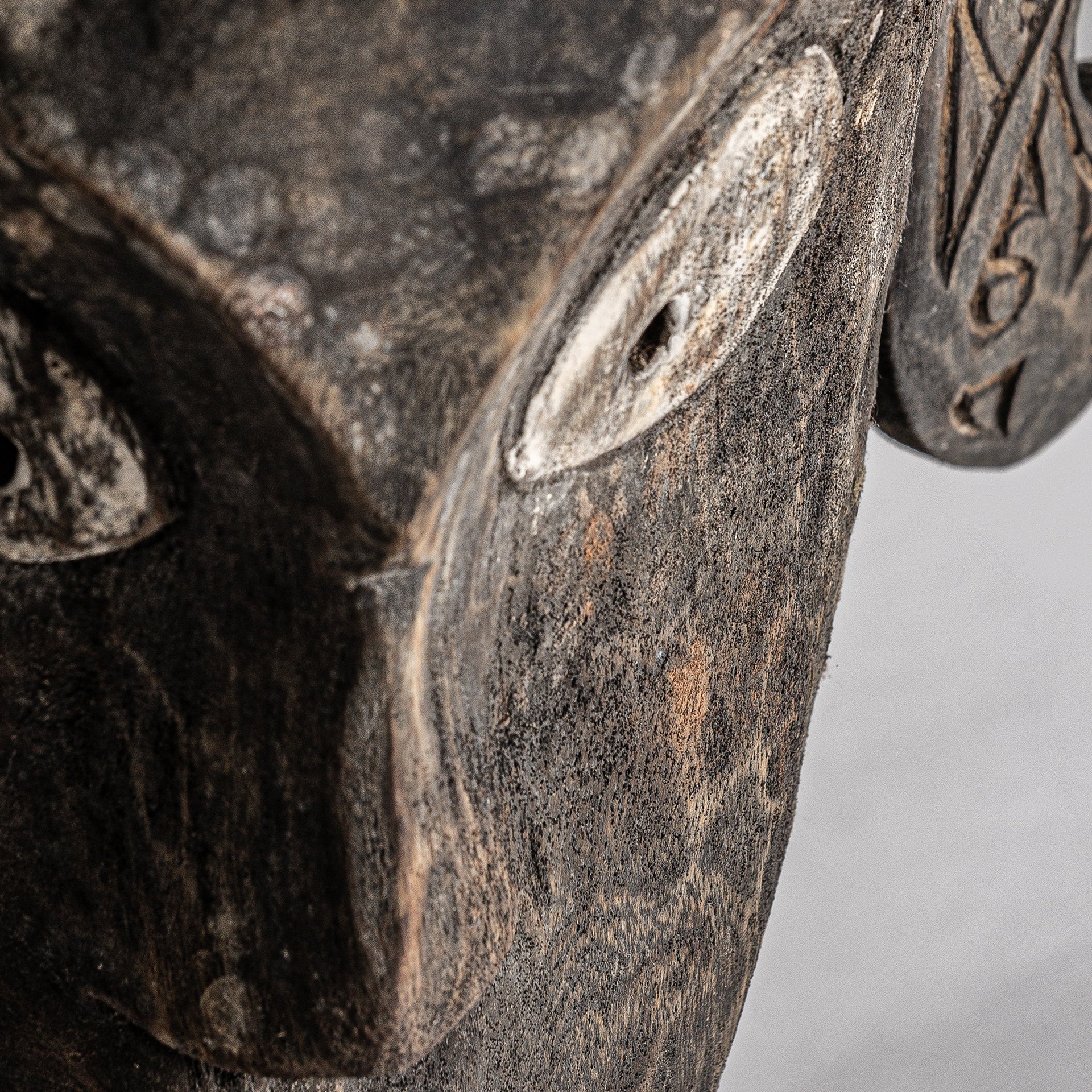 DECORATIVE FIGURE